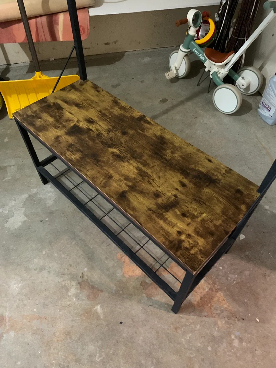 Hall Tree with Bench, Coat Rack and Upper Shelf image indicator(5)