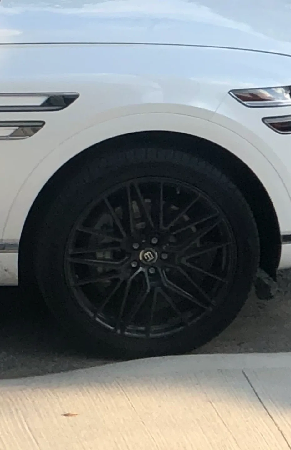 USED Braelin BR13 Alloy Rims - 22 inch + WINTER Tires image indicator(2)