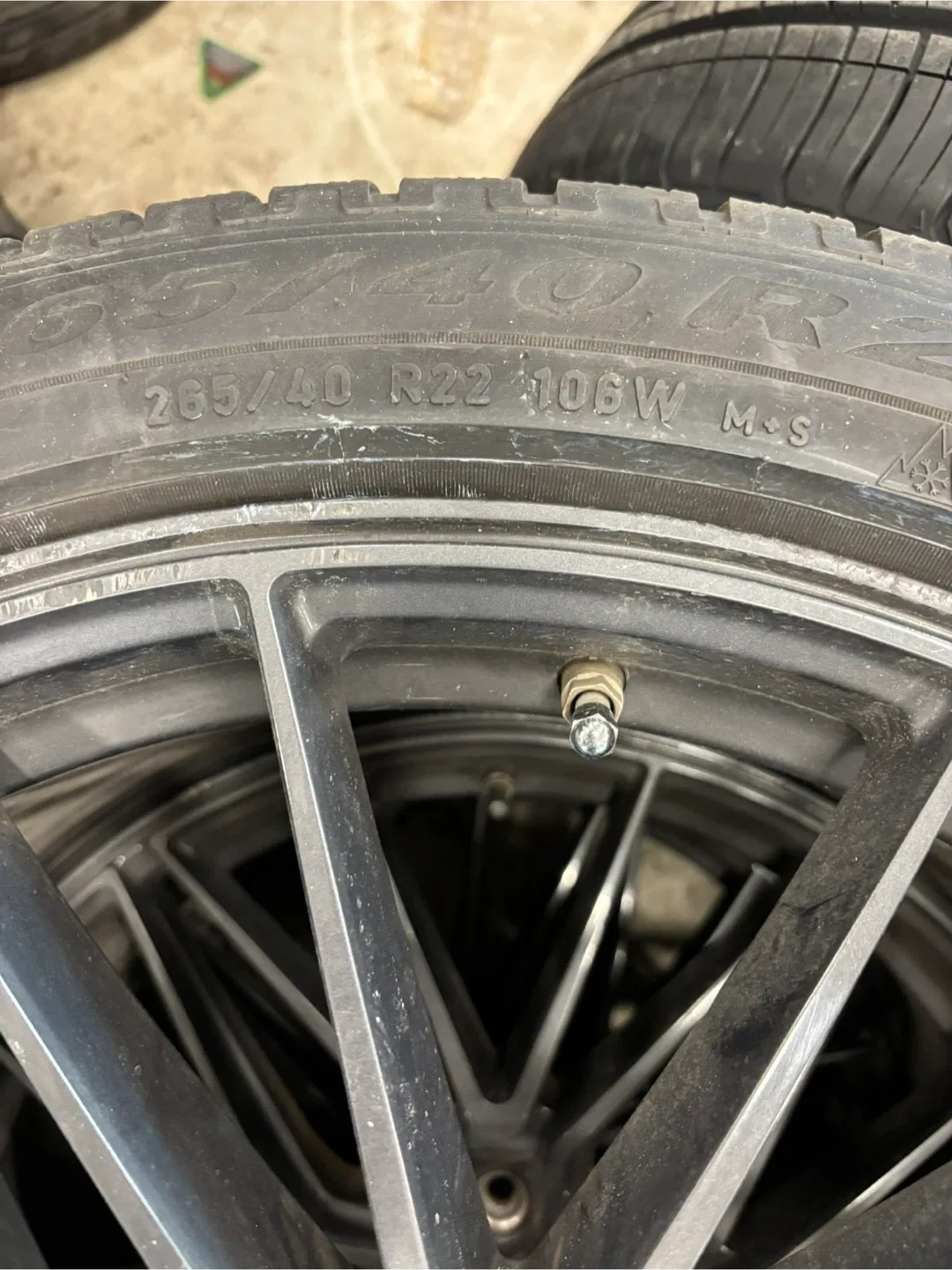 USED Braelin BR13 Alloy Rims - 22 inch + WINTER Tires image indicator(8)