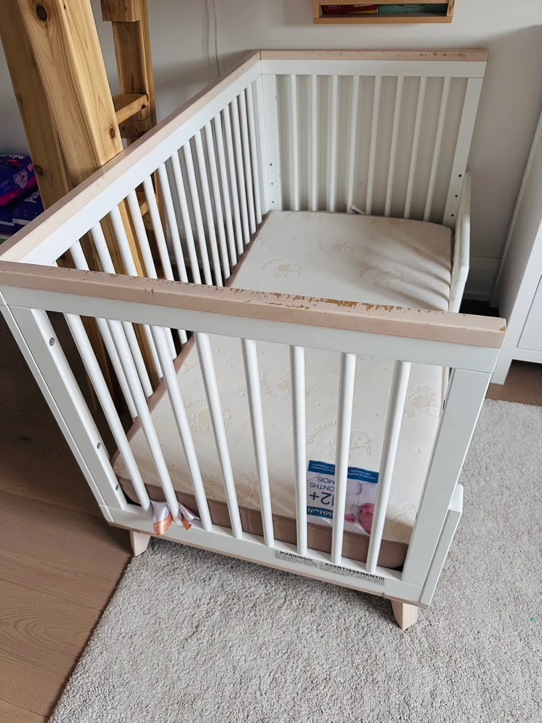 Babyletto 3-in-1 scoot White Baby Crib/ toddler bed image indicator(4)