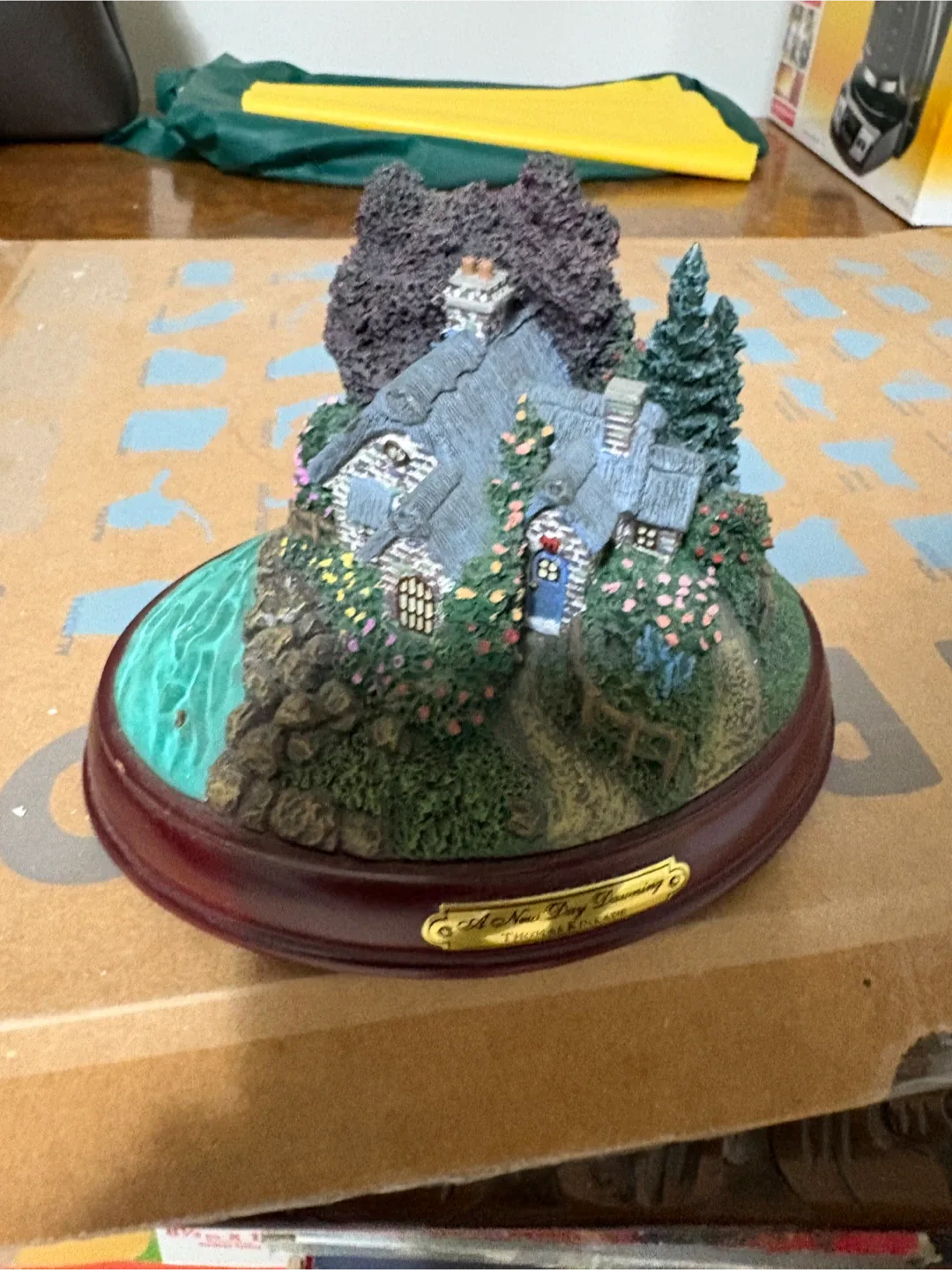 Thomas Kinkade Hawthorne Village "A New Day Dawning" image indicator(3)