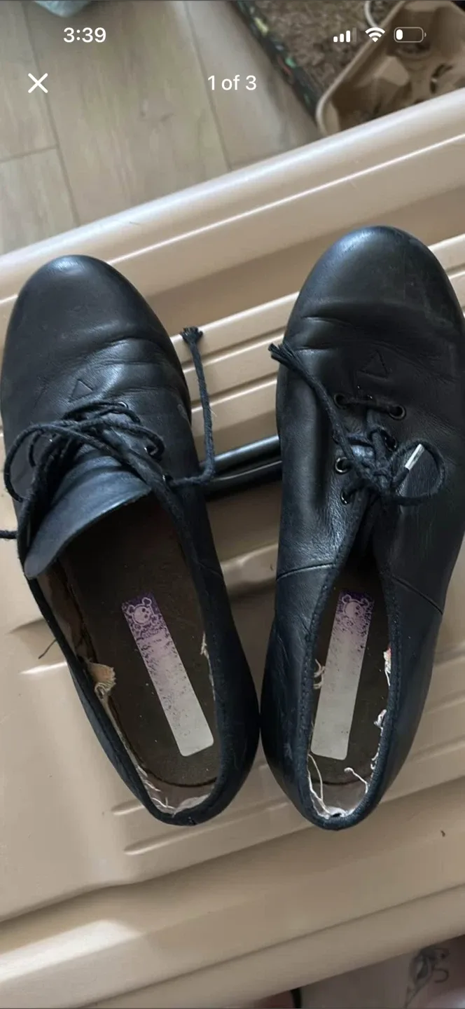 Bloch Black Tap Shoes - Size 8
