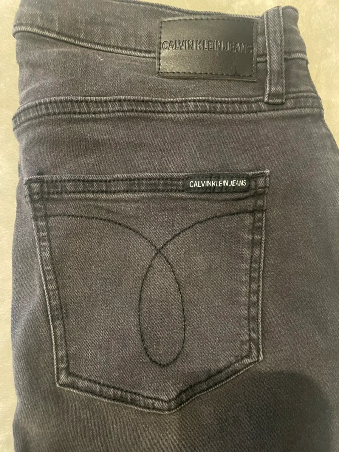 Calvin Klein Jeans - washout gray image indicator(2)