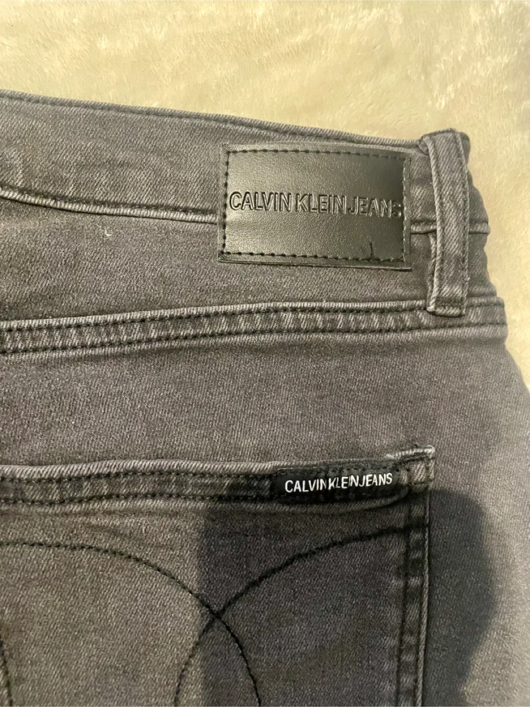 Calvin Klein Jeans - washout gray image indicator(3)