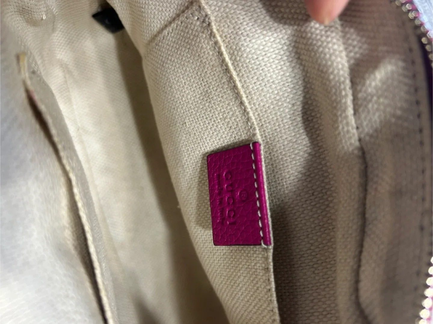 Gucci Soho Disco Bag - Fuchsia image indicator(5)