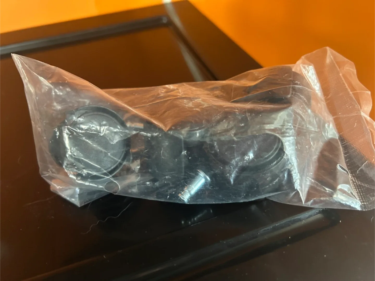 8-Drawer Plastic Storage Tower with Wheels image indicator(3)