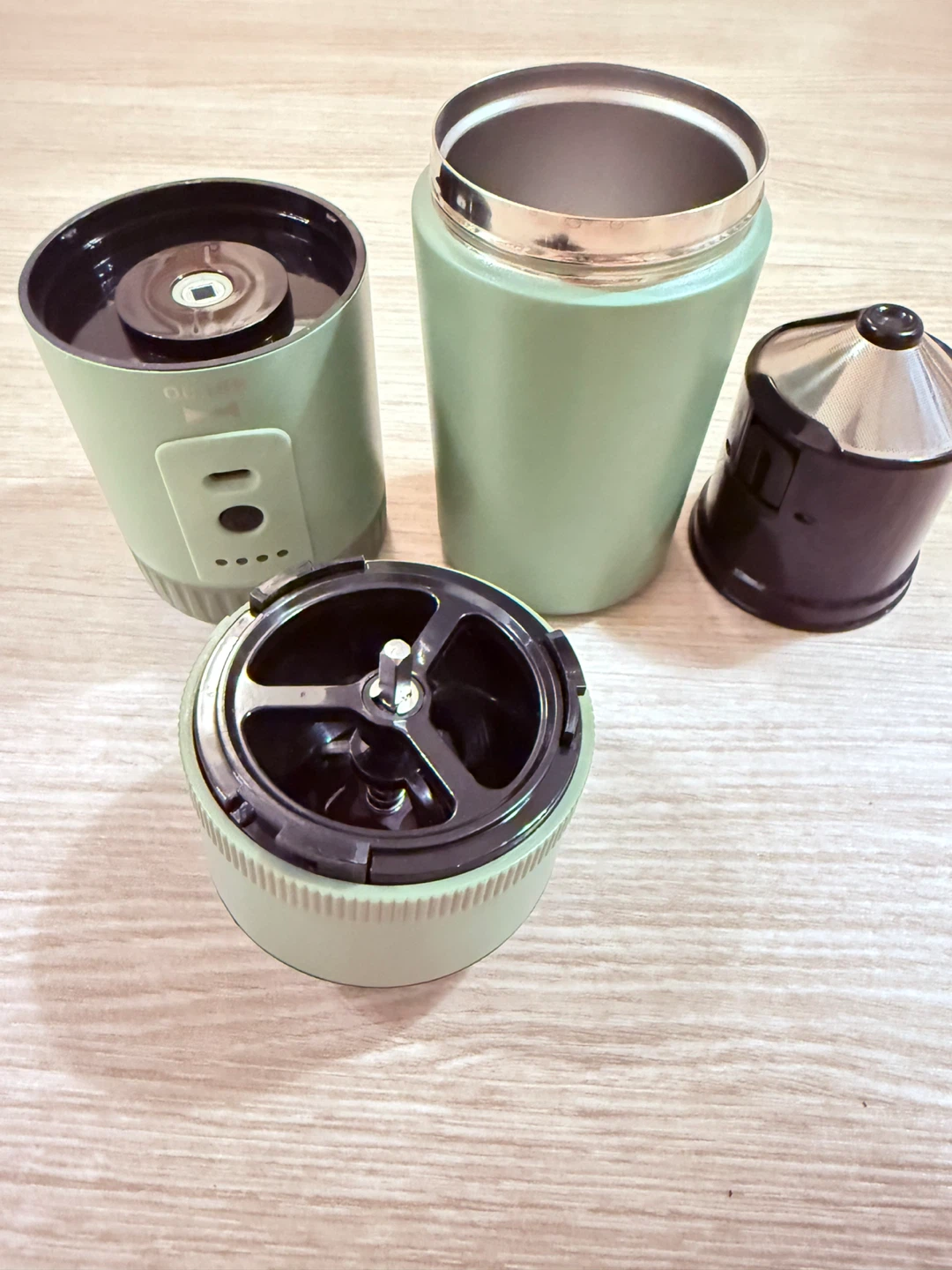 BRUNO Electric Coffee Maker with Mill - Portable - photo 4