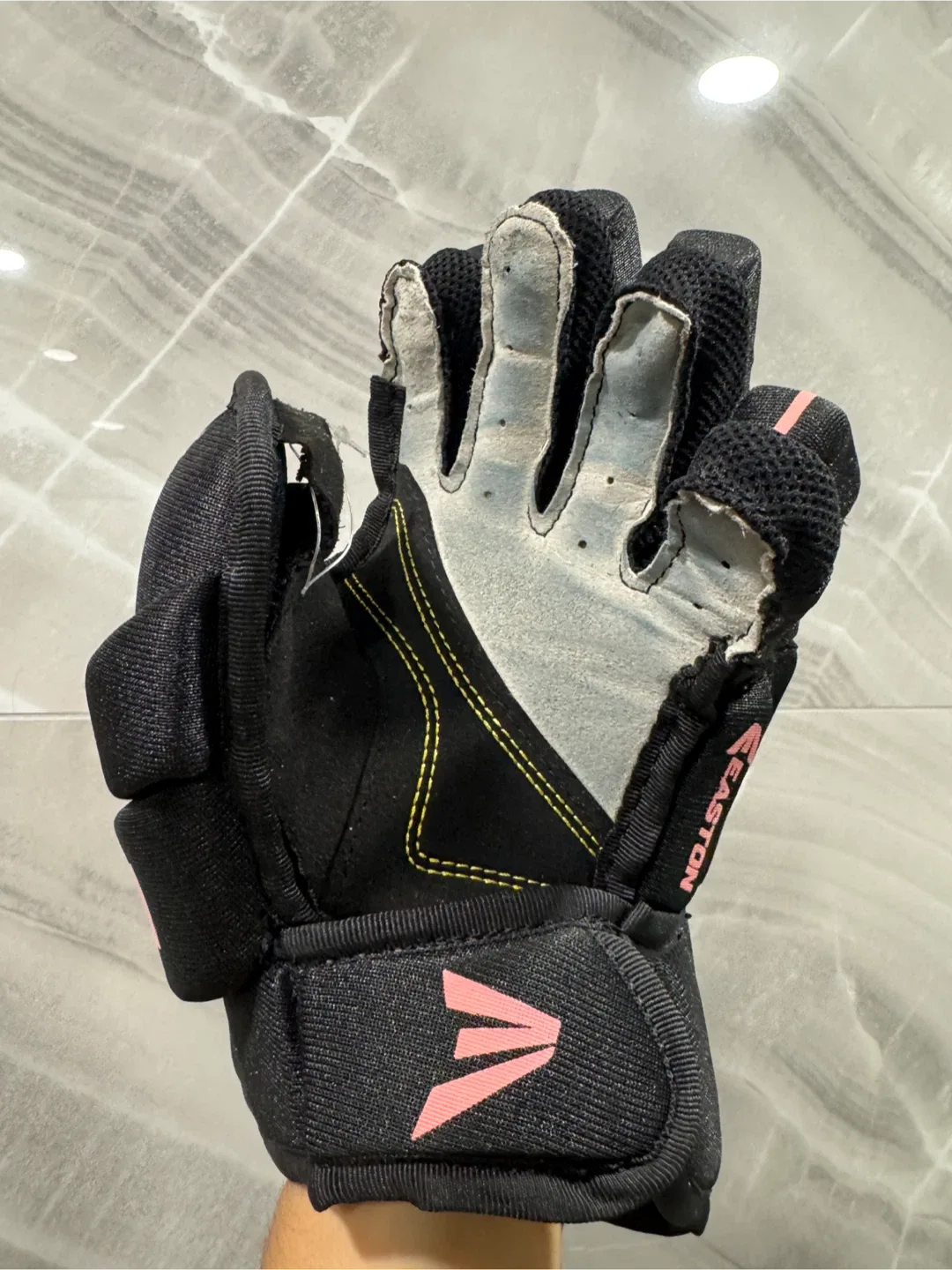 Easton Stealth Hockey Gloves - Junior L/G image indicator(3)