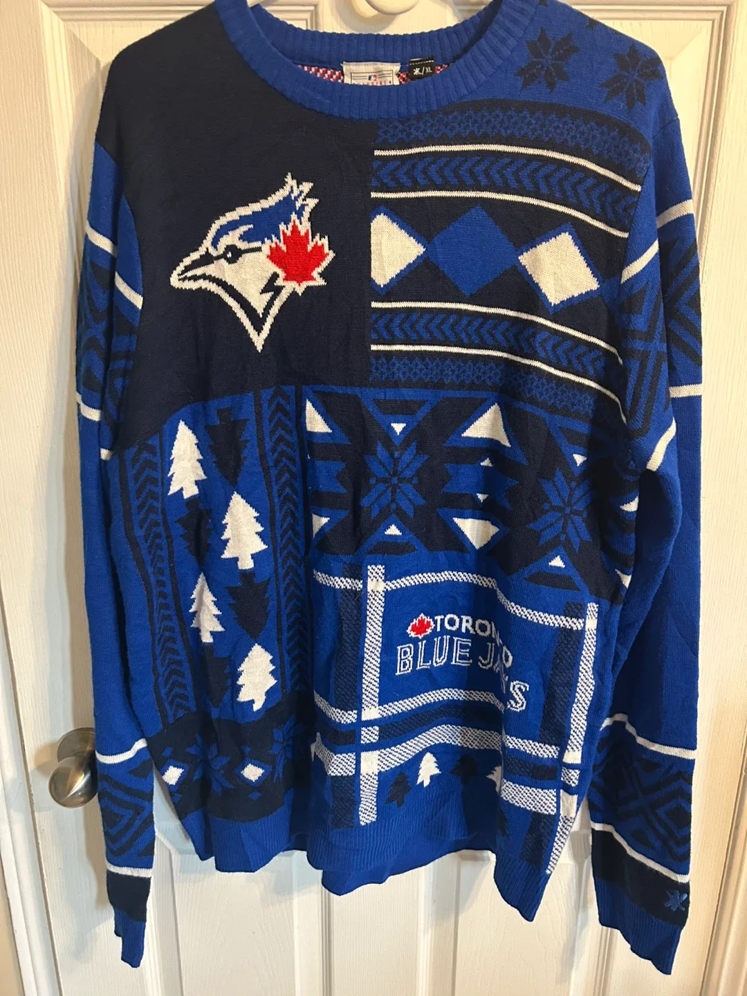 Toronto Blue Jays Ugly Christmas Sweater - XL image indicator(2)