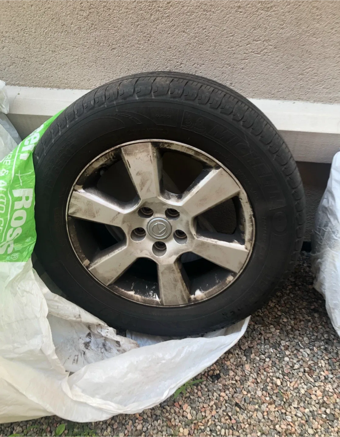 Winter Tires and Rims 225/65R17 102T Green Tire image indicator(2)