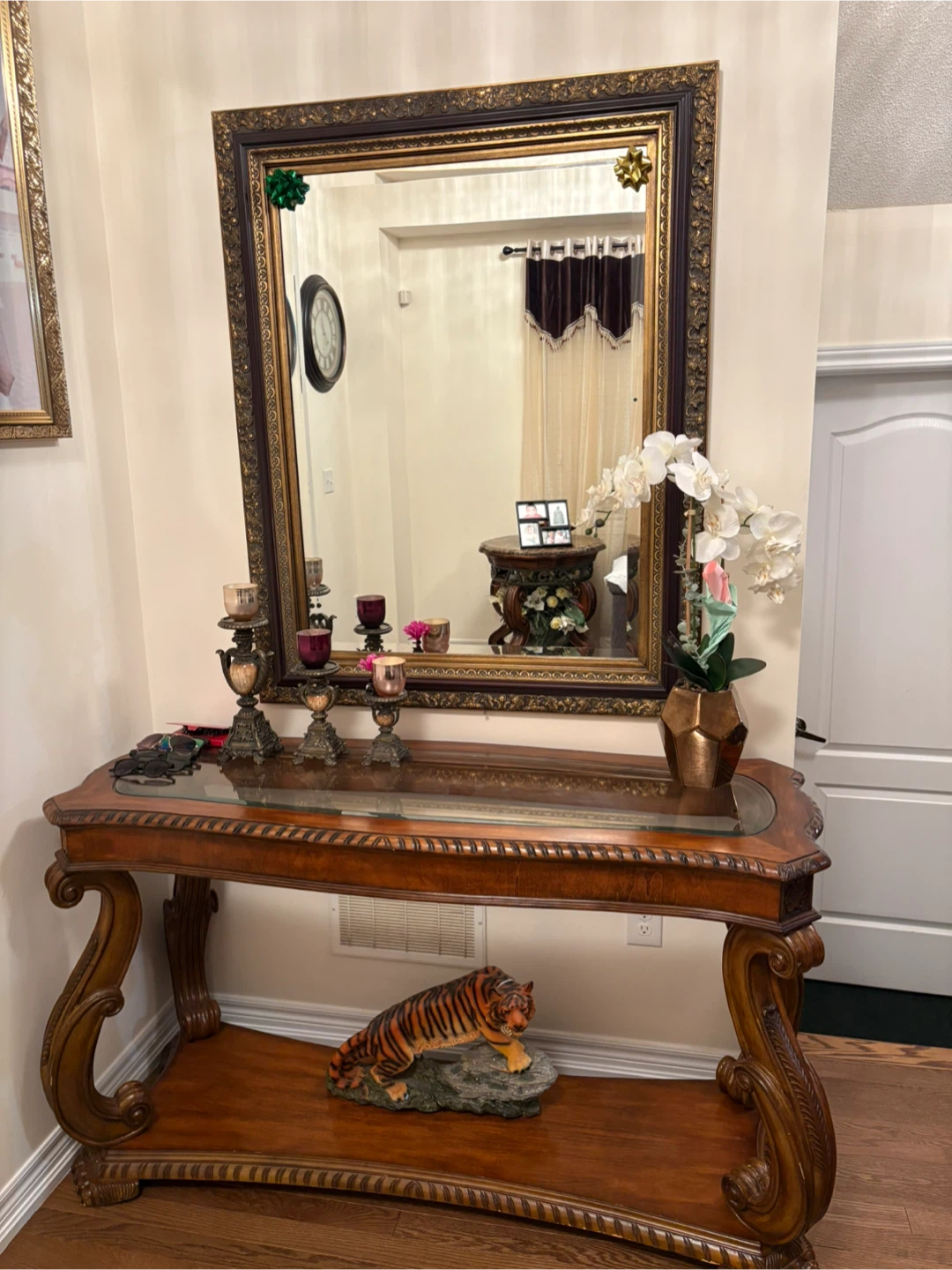 Ornate Mirror and Console Table Set - photo 2