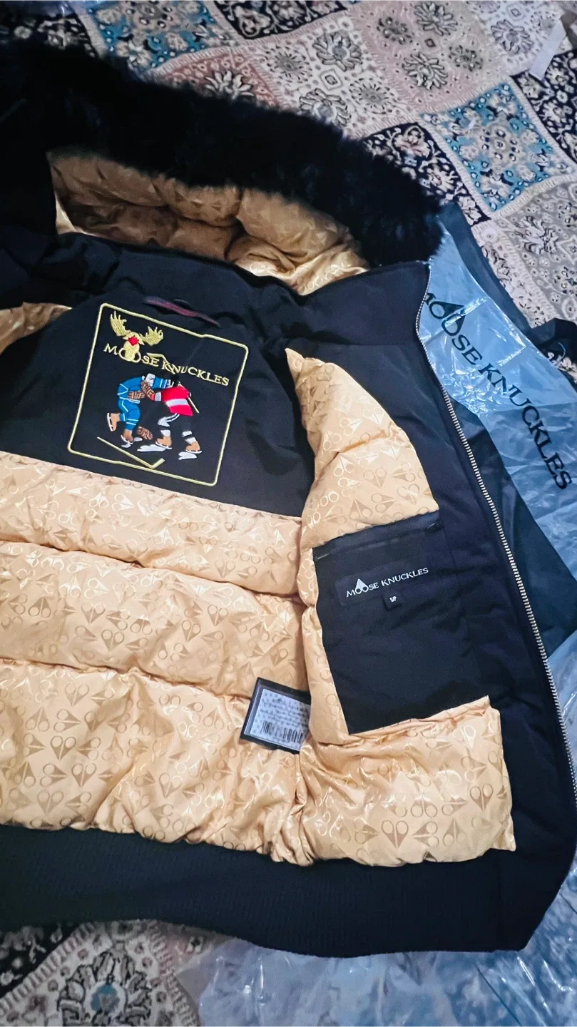 Moose Knuckles Black Bomber Jacket - Size S image indicator(2)