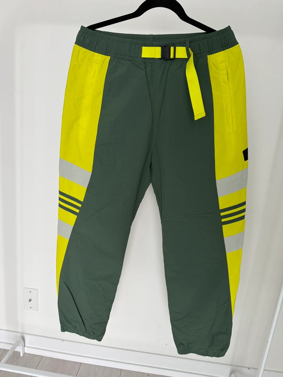 Adidas Adventure Archive mens Track Pants - Green/Yellow Large