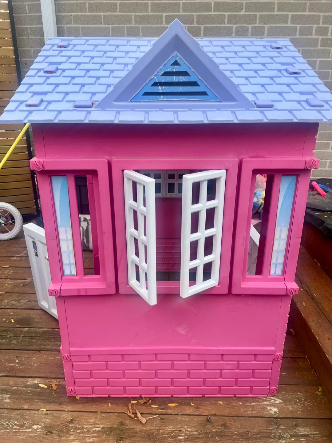 Little Tikes Princess Cottage Playhouse - Pink image indicator(2)