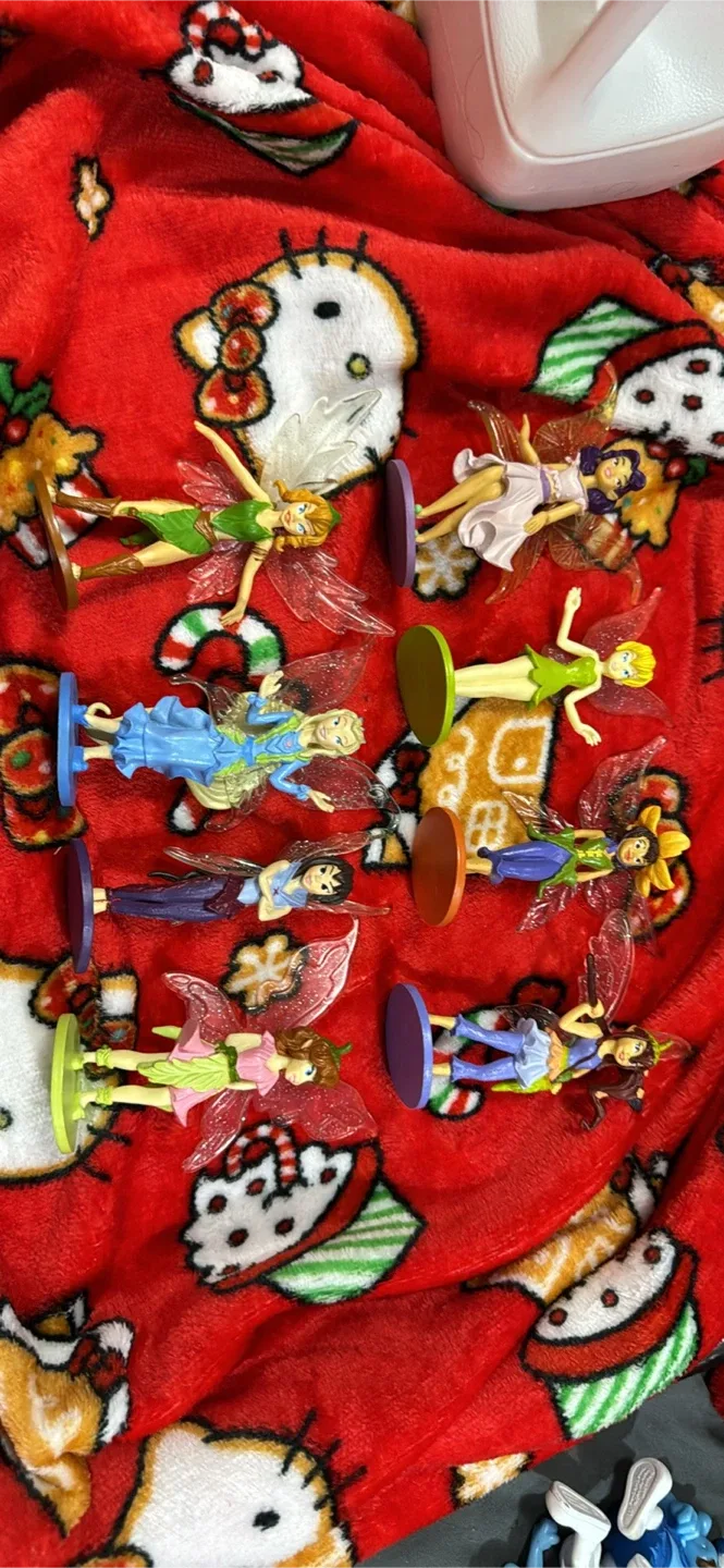 Disney Figurines Lot image indicator(4)
