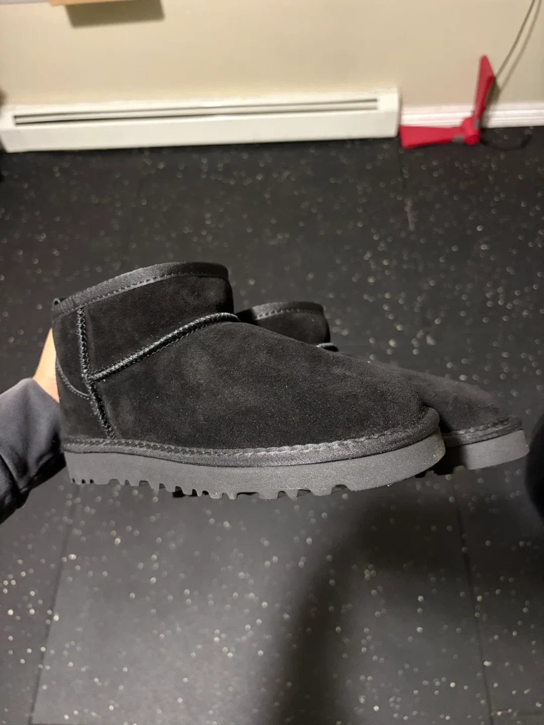 UGG Classic Ultra Mini Black - Size 8-9 (New) image indicator(2)