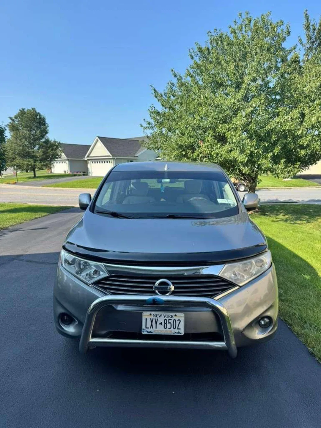 Nissan Quest Minivan image indicator(9)