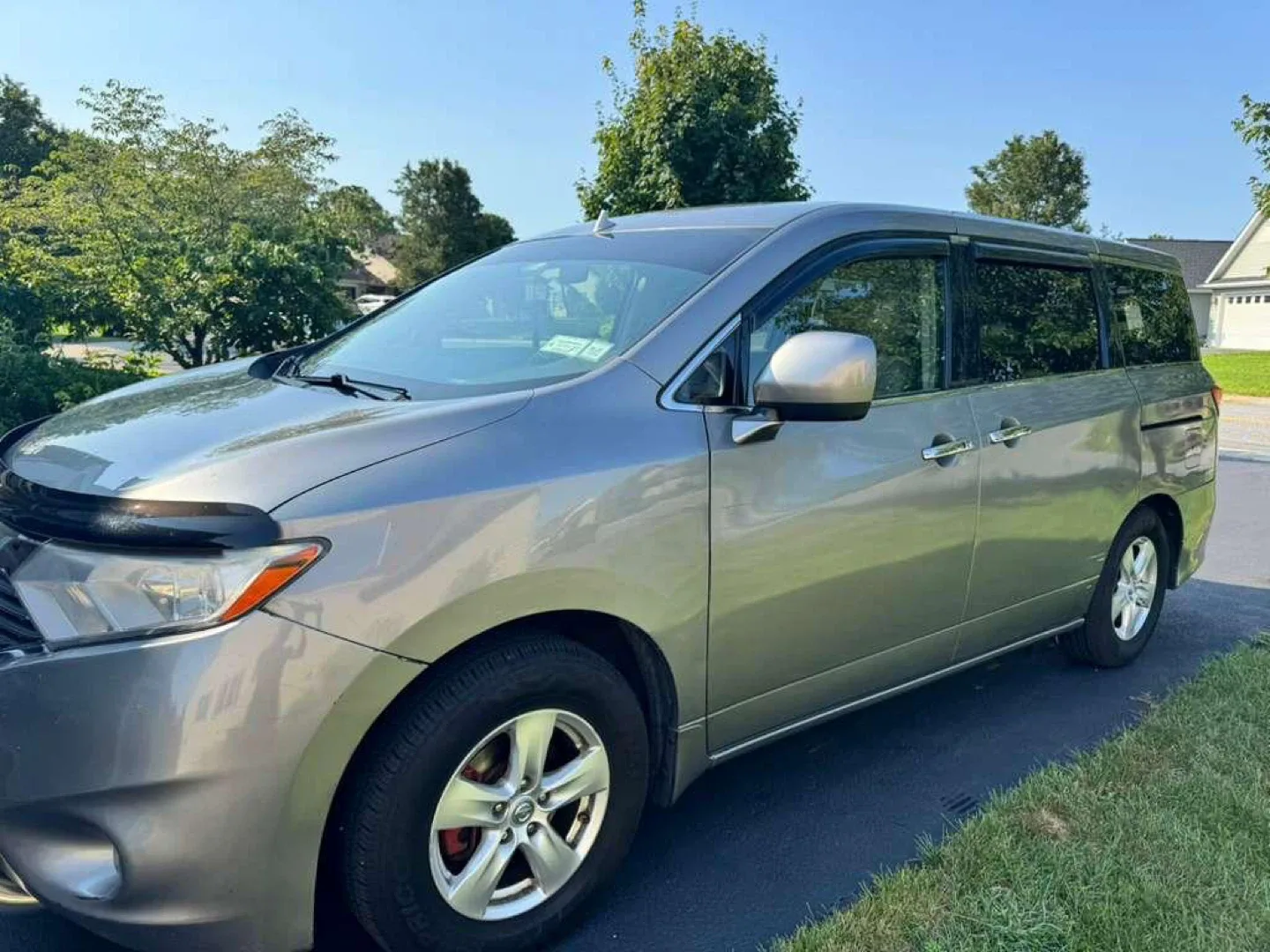 Nissan Quest Minivan image indicator(10)