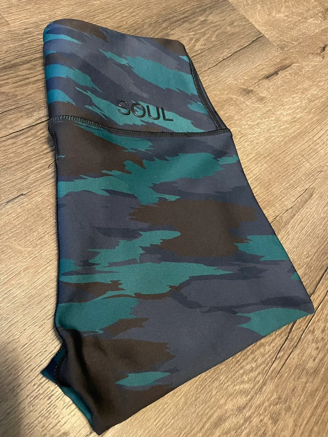 Soul Society Camo Leggings - Size Small