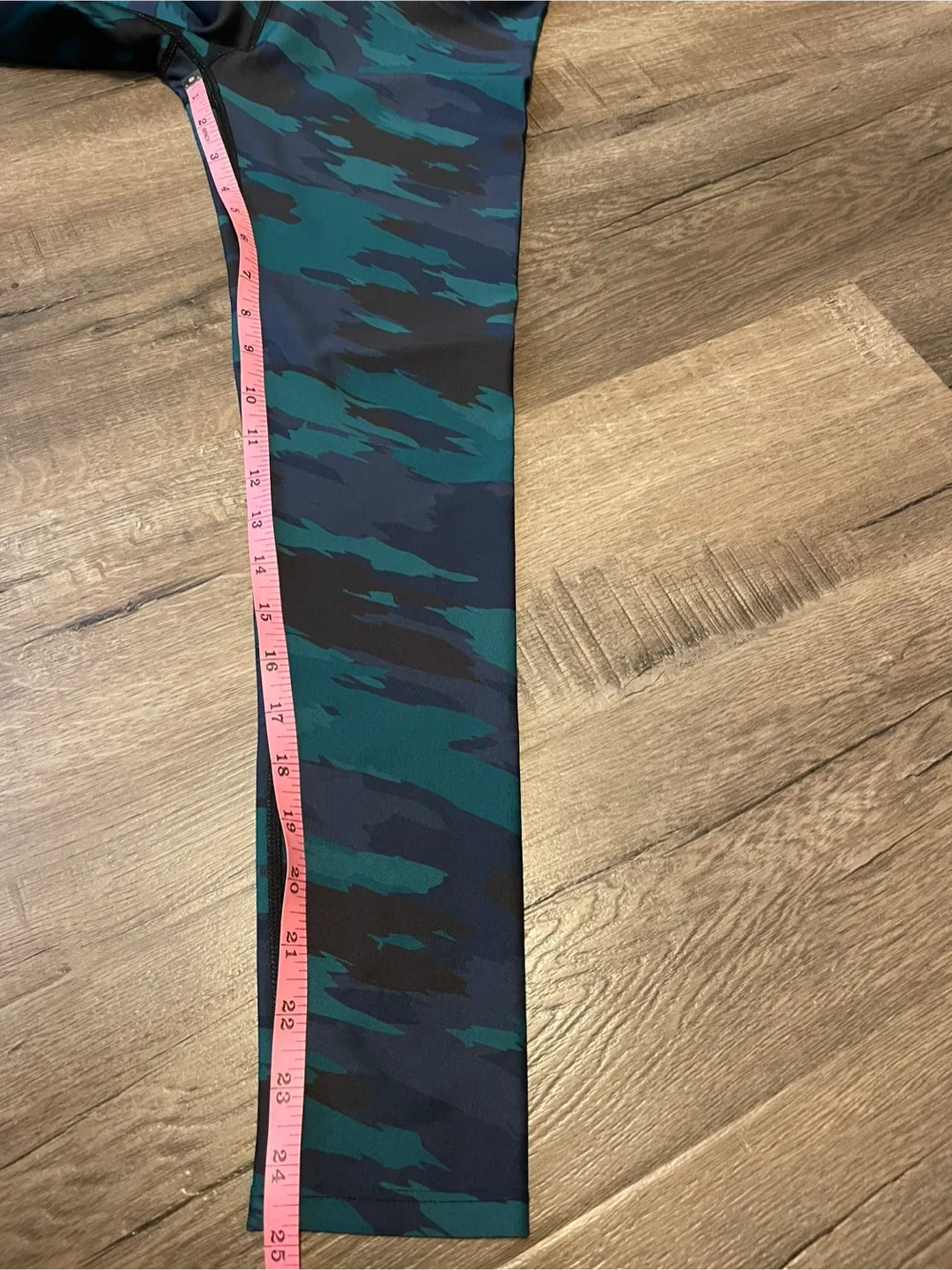Soul Society Camo Leggings - Size Small image indicator(7)