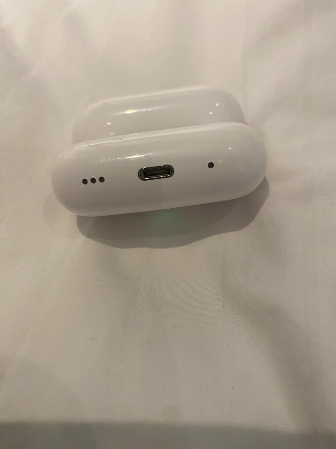 AirPods Pro Charging Case - photo 3