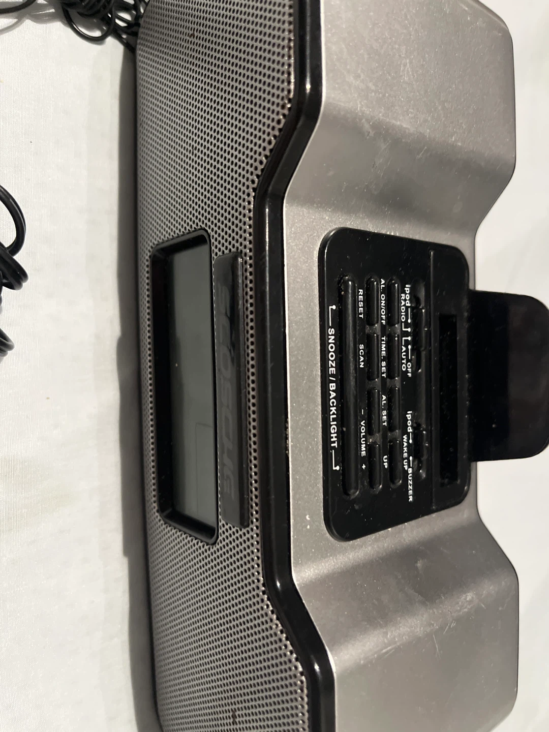 Scosche Compact iPod Clock Radio - photo 2