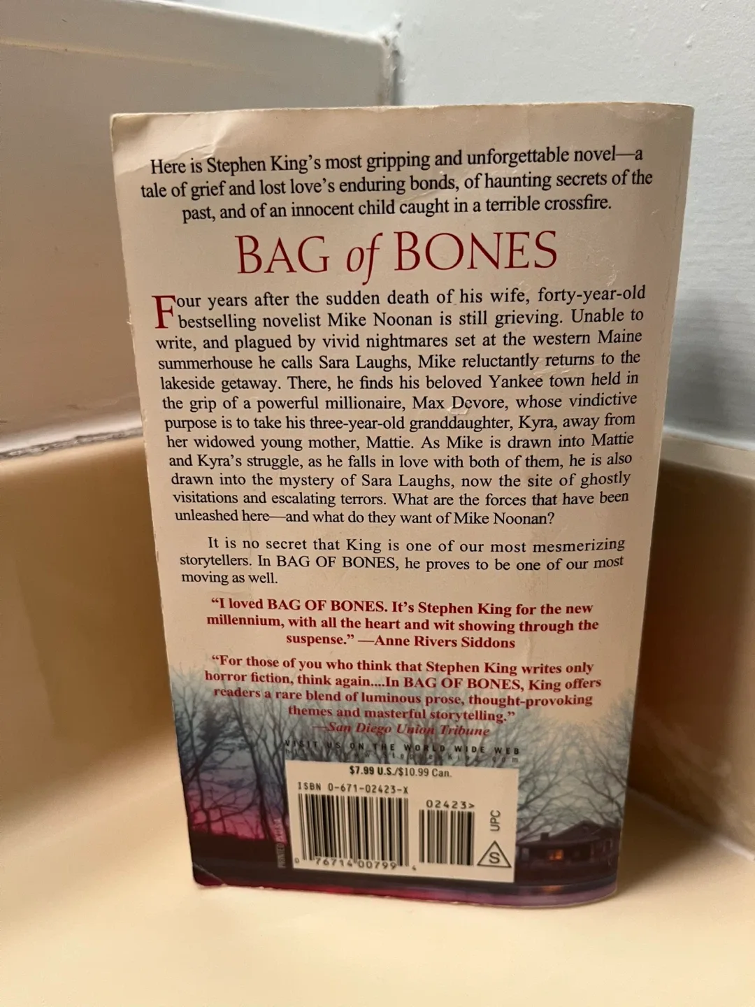 Bag of Bones Stephen King Mass Market Paperback Book image indicator(2)