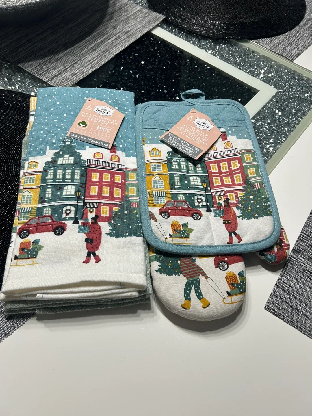 Holiday Kitchen Towel Set & Oven Mitt
