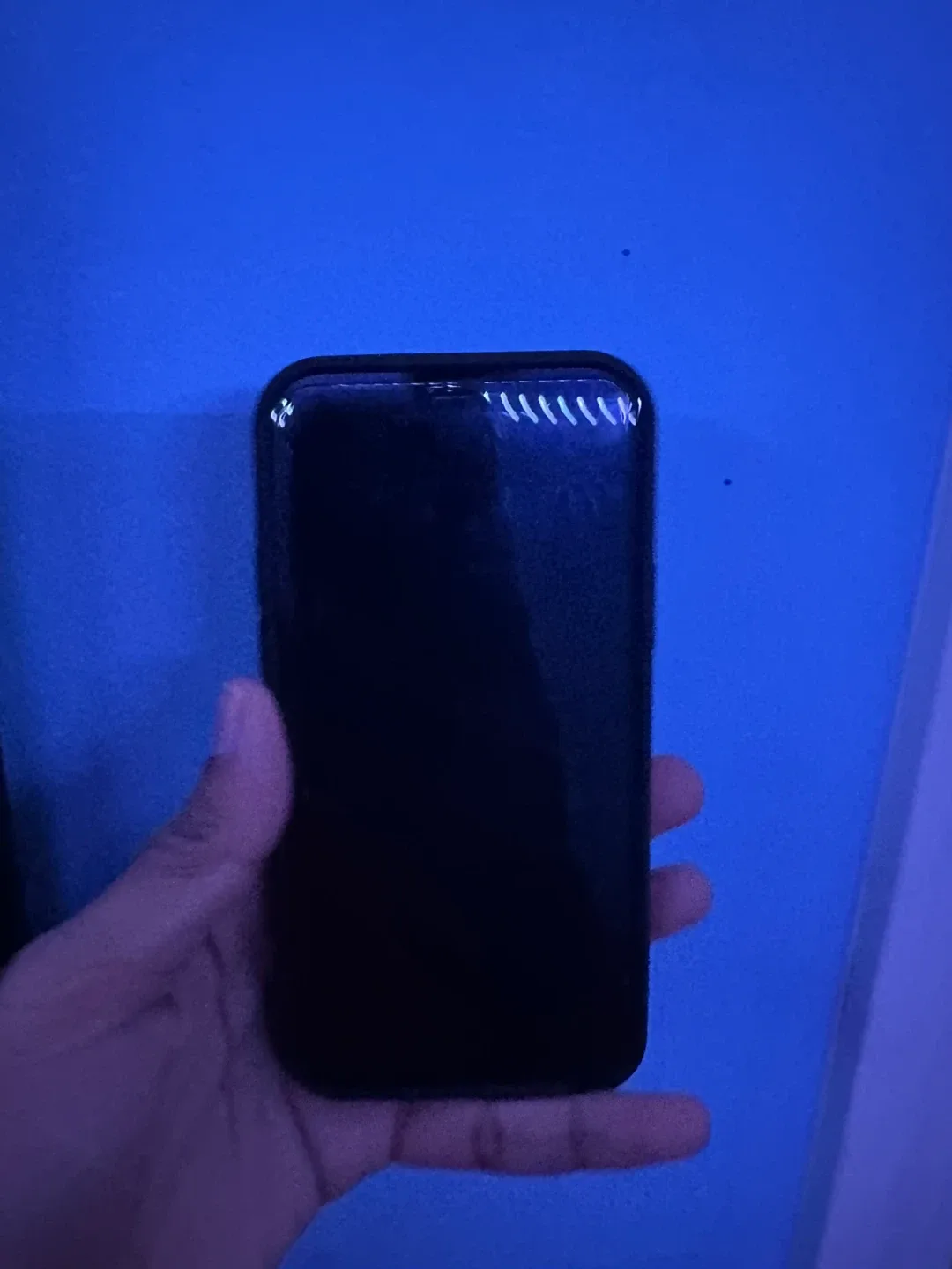 iPhone 12 Black image indicator(3)