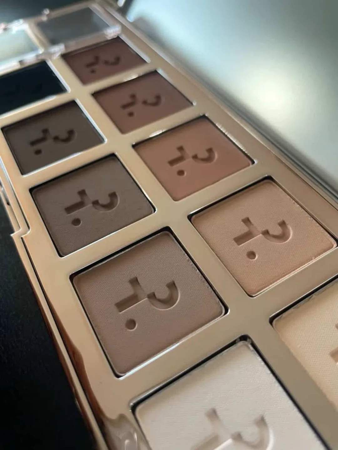 Patrick Ta Major Dimension III Eyeshadow Palette image indicator(3)
