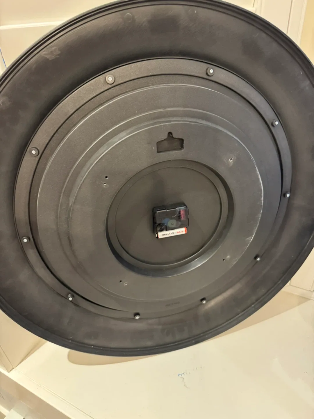 Large Wall Clock - 61cm image indicator(3)