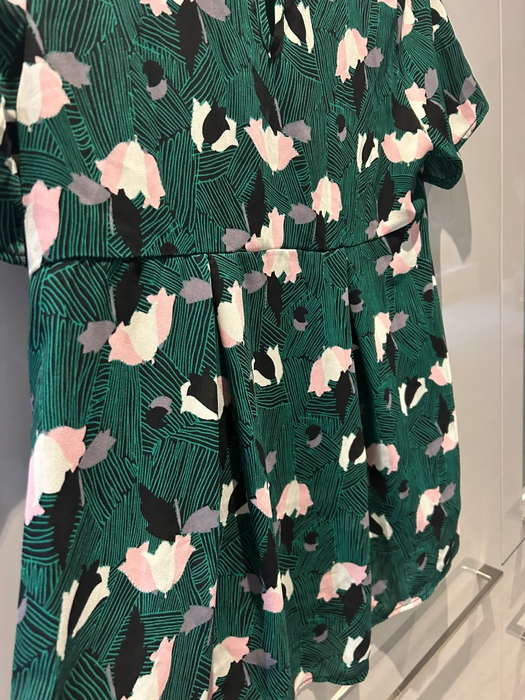 Patterned Green Blouse - Size M image indicator(3)