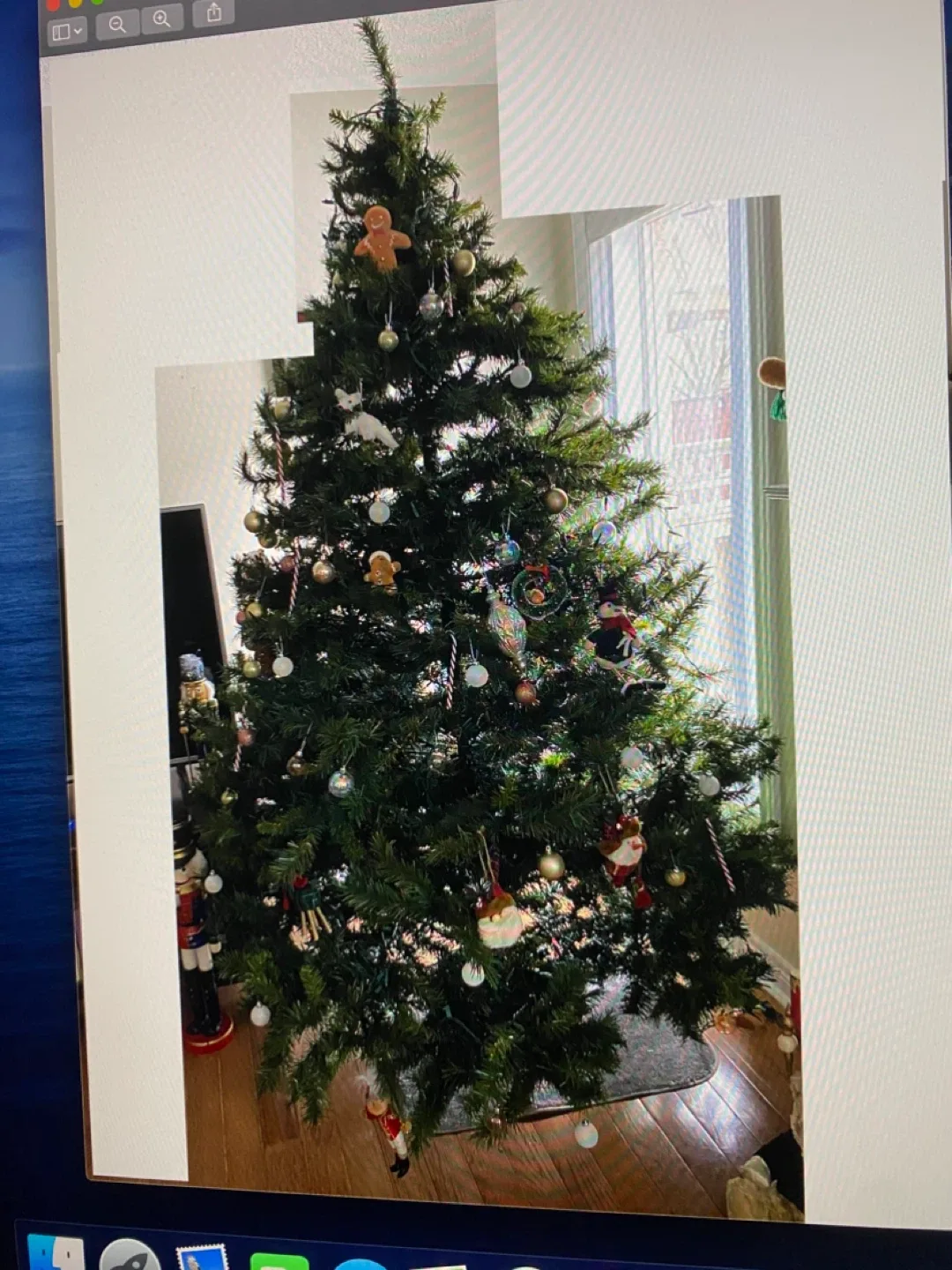 7.5 Ft Arctic Spruce Artificial Christmas Tree image indicator(5)