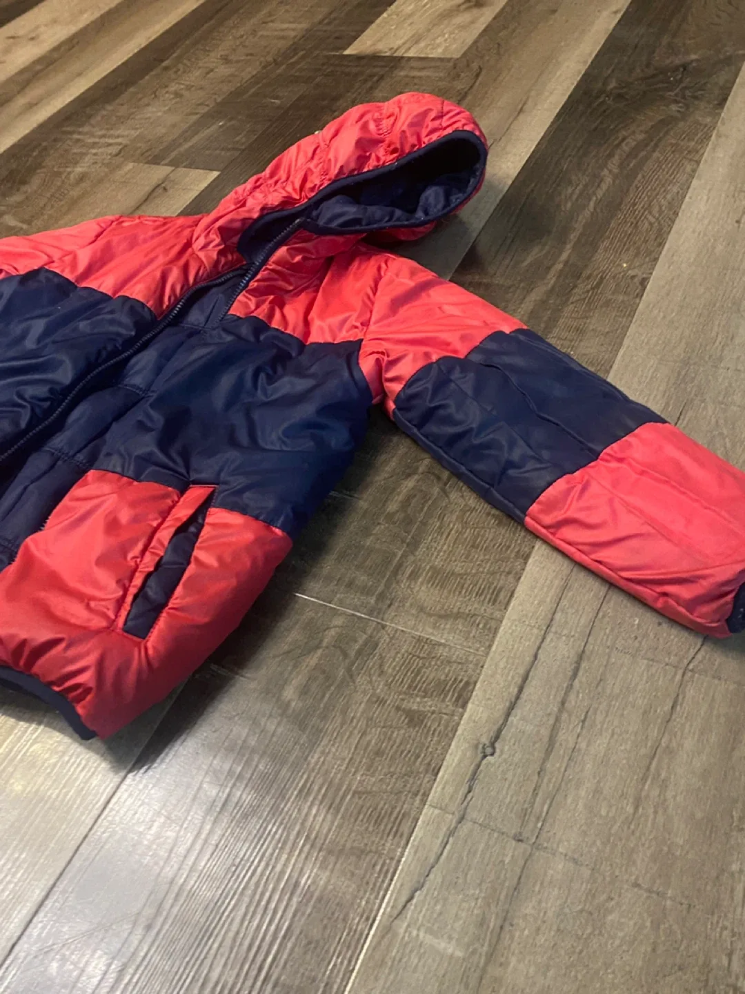 Esprit reversible kids winter jacket 5-6 yrs old image indicator(3)