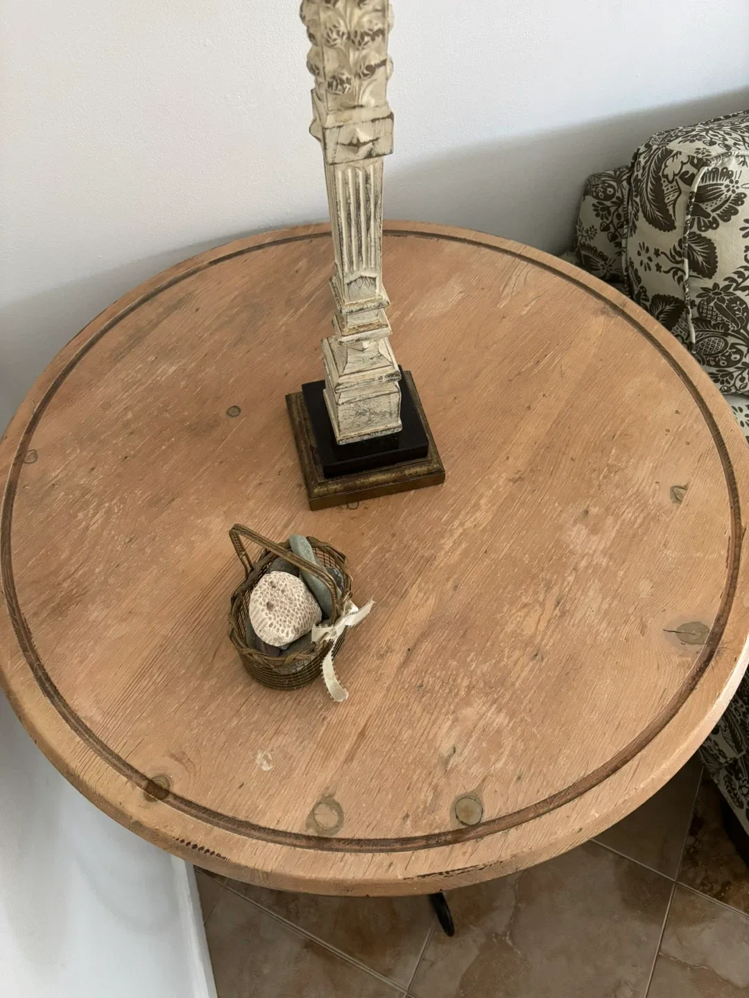 Round Wooden Table with Metal Base image indicator(5)