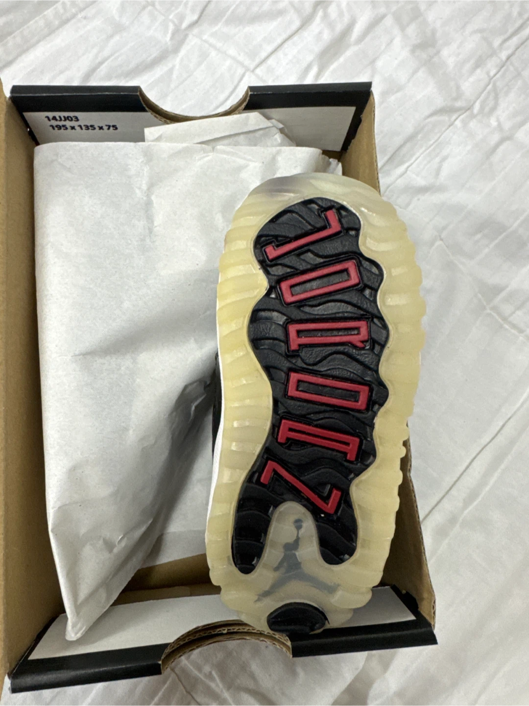 Jordan 11 Retro BT Size 6C - photo 5