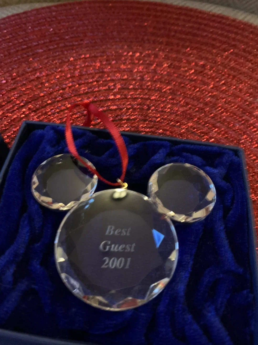 Arribas Bros Disney Crystal Ornament - Best Guest 2001 image indicator(2)
