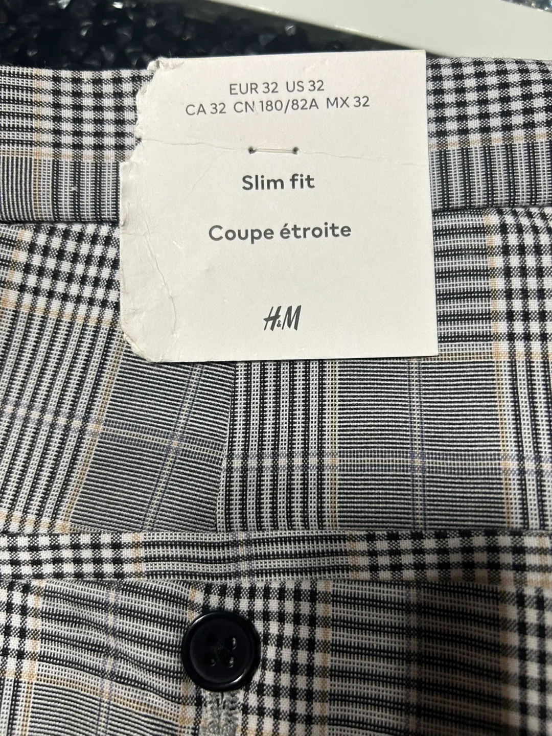 H&M Slim Fit Plaid Pants - Size 32 image indicator(2)