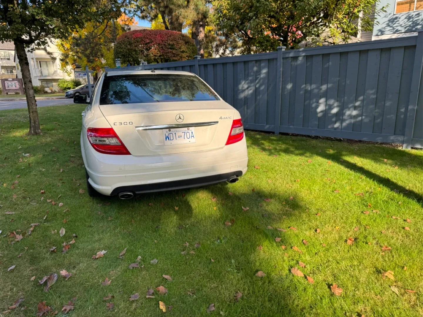 Mercedes-Benz C-Class image indicator(8)