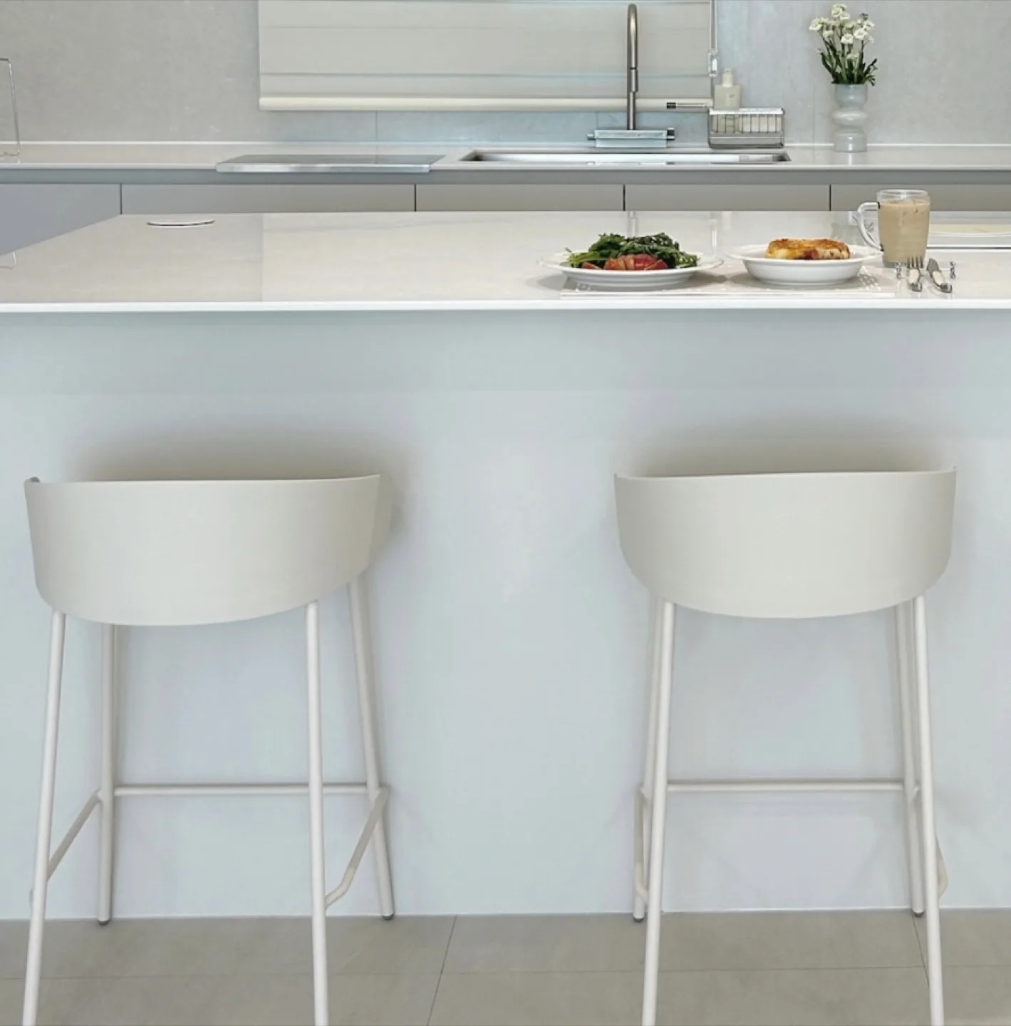 Bar Stool - White & Grey image indicator(2)