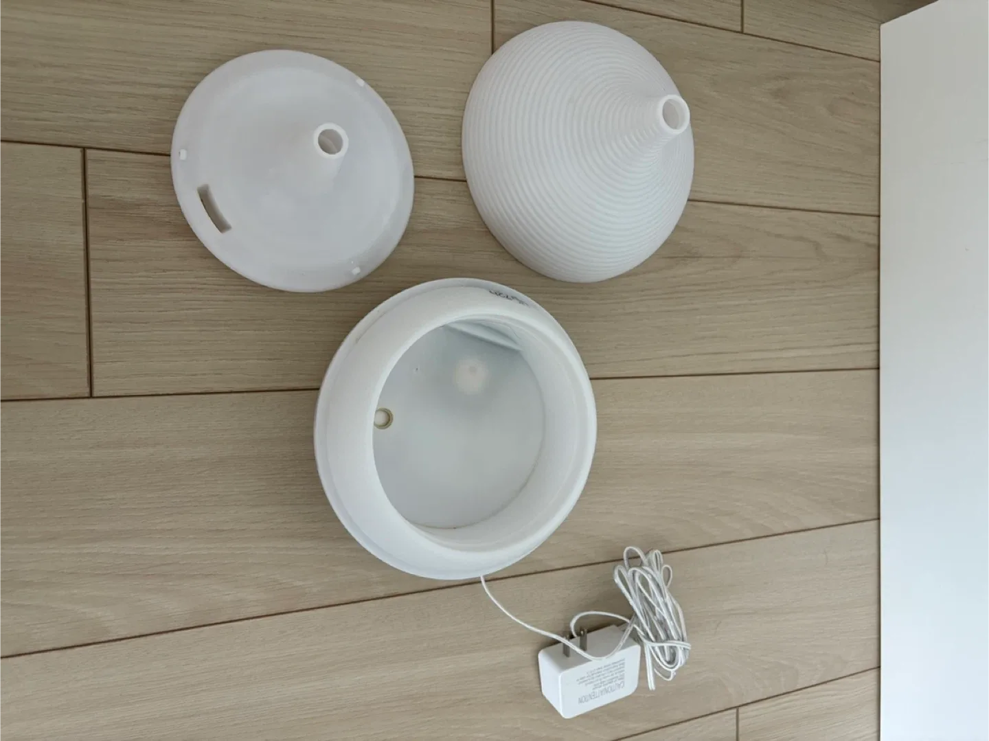 Aroma Diffuser with Charger image indicator(3)