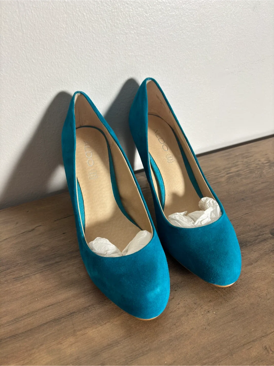 ALDO Teal Suede Pumps Size 40 - Secure Now! image indicator(4)