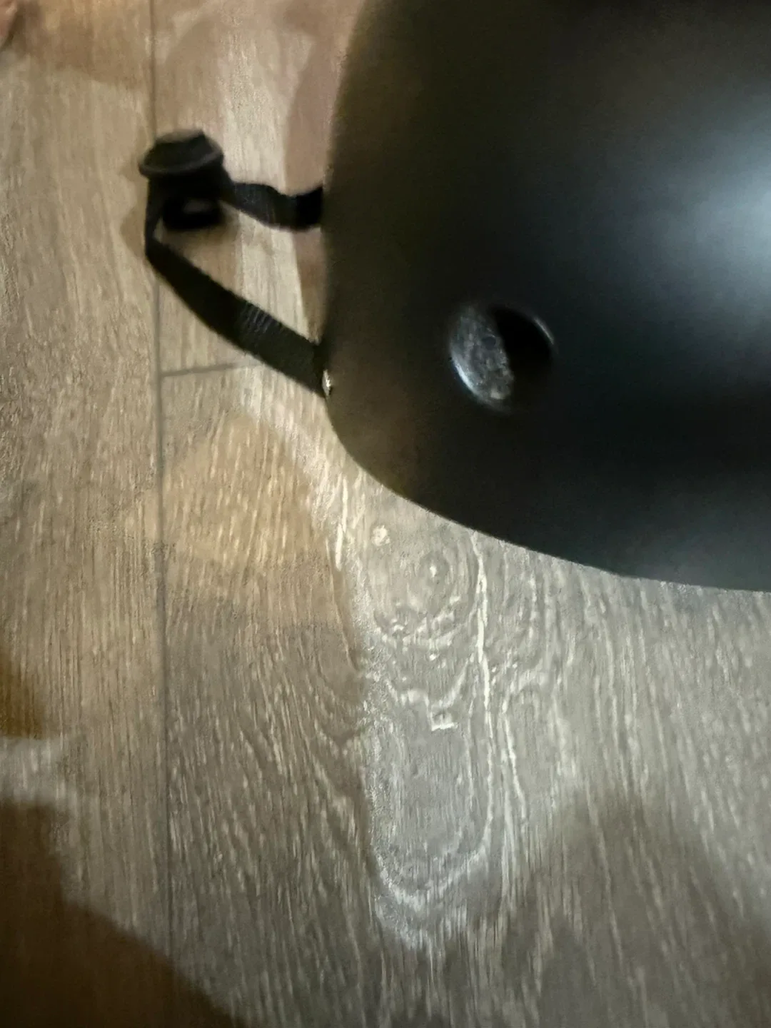 Black Helmet - Size L image indicator(6)