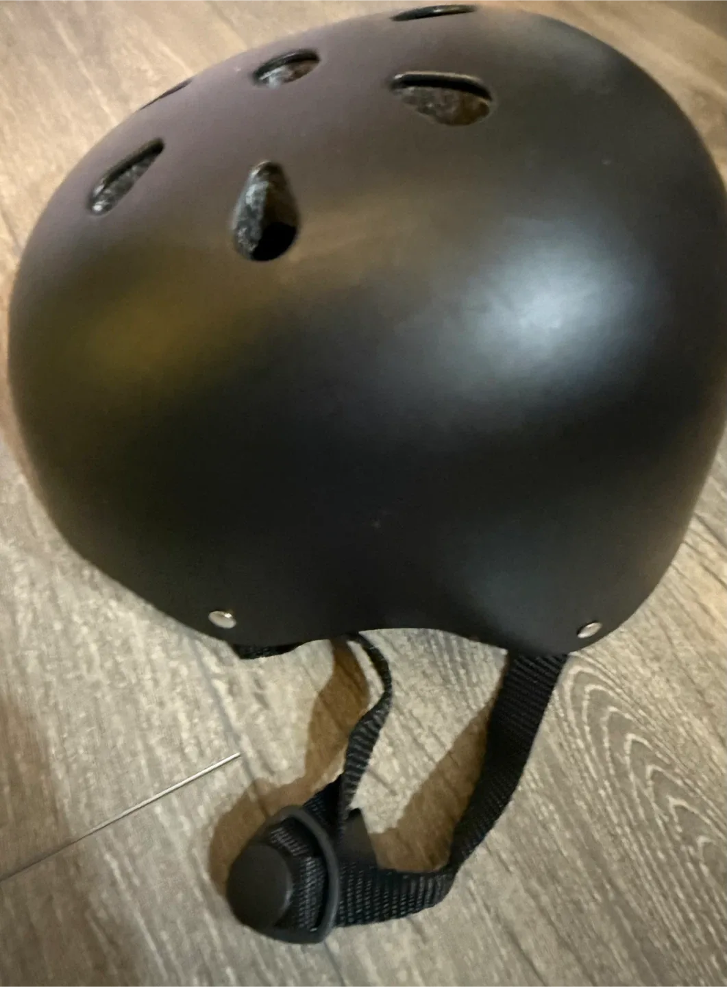 Black Helmet - Size L image indicator(3)