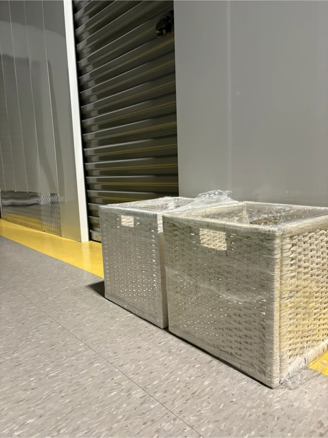 Two White Wicker Storage Baskets image indicator(3)