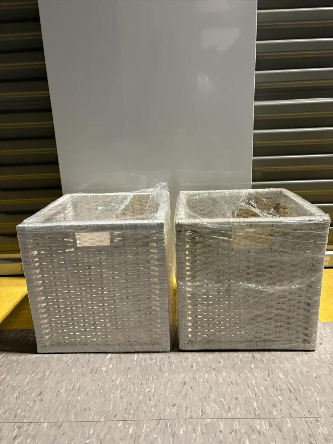 Two White Wicker Storage Baskets image indicator(4)
