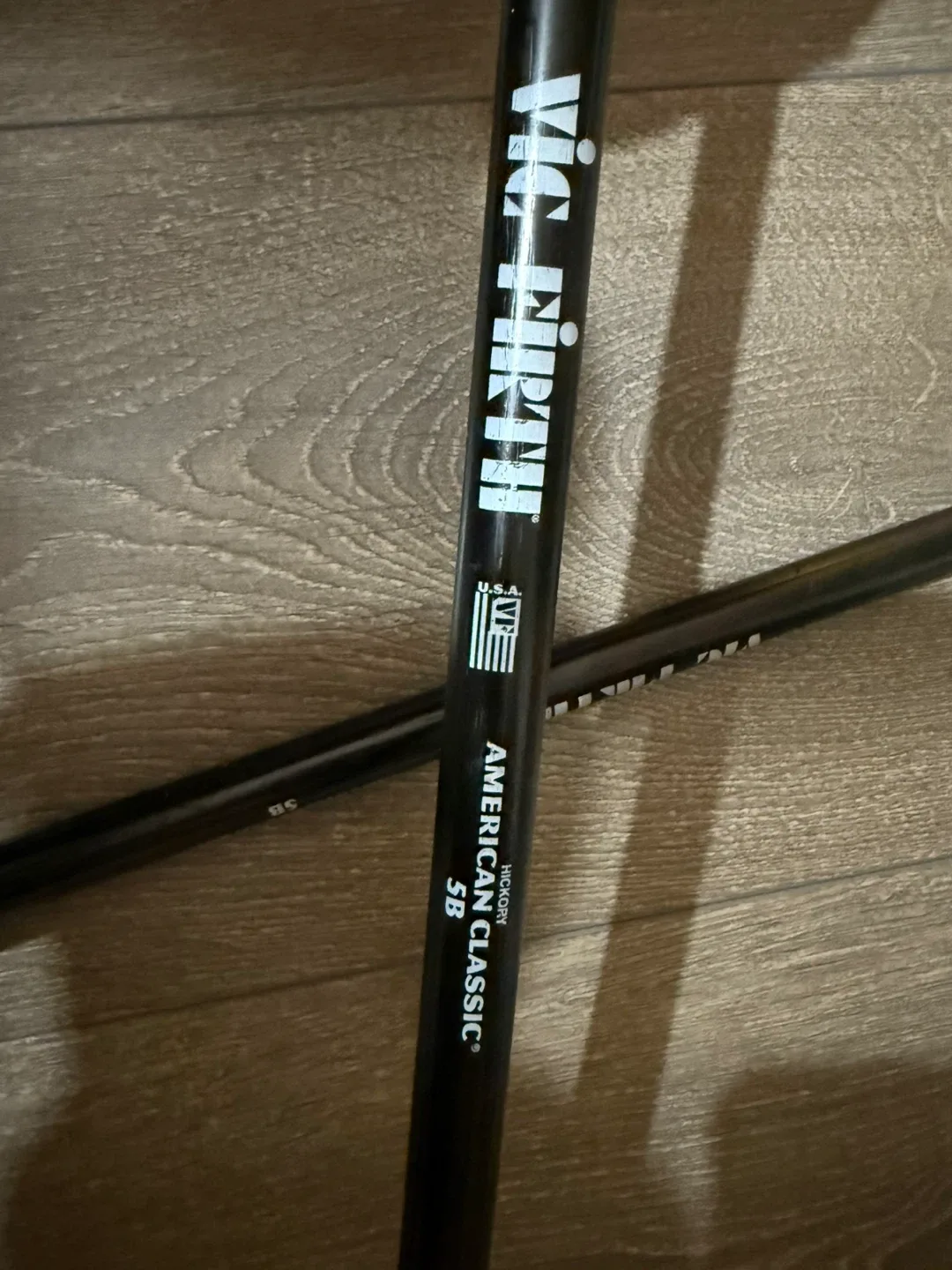 Vic Firth American Classic 5B Drumsticks image indicator(2)