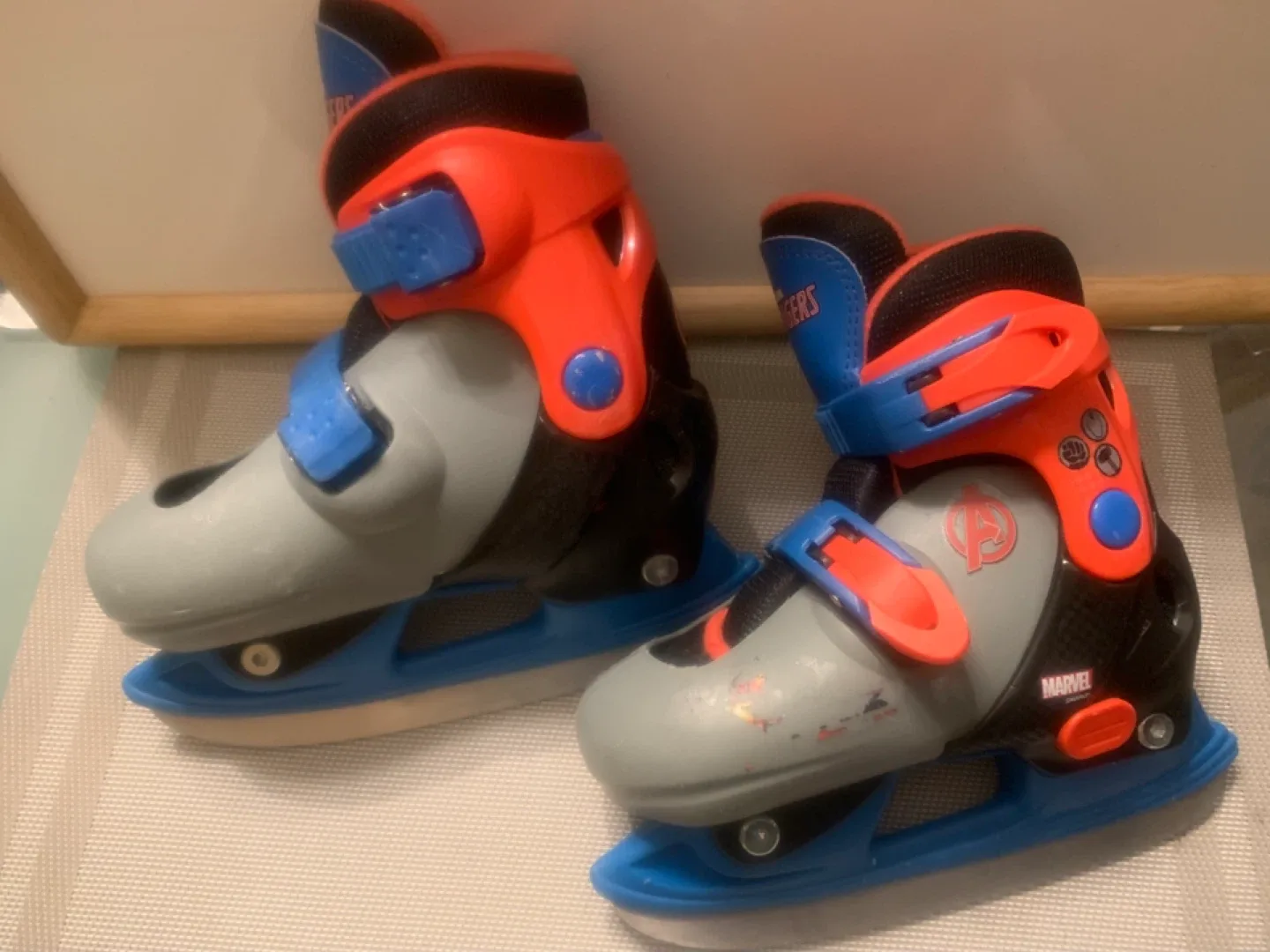 Marvel Avengers Kids' Adjustable Ice Skates - Size Y8-11 image indicator(6)