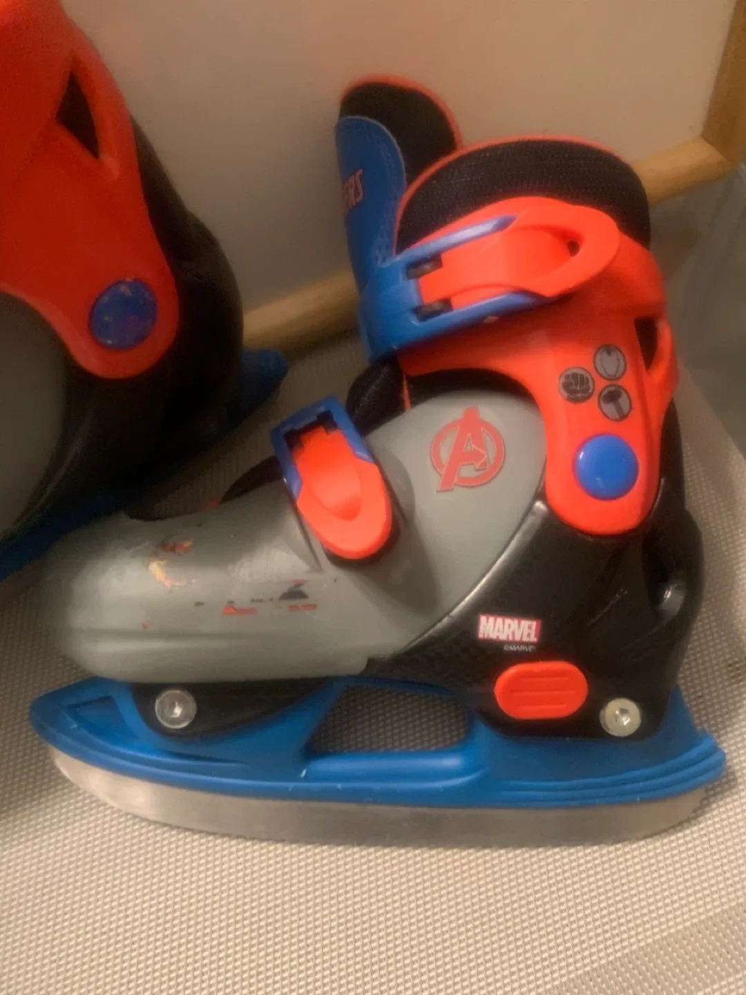 Marvel Avengers Kids' Adjustable Ice Skates - Size Y8-11 image indicator(5)