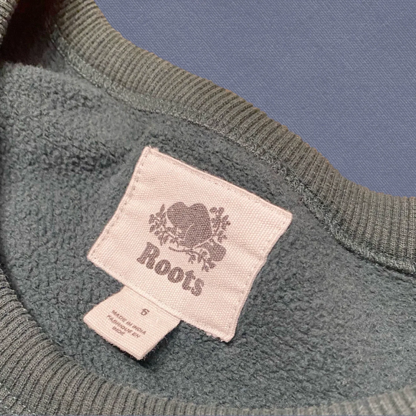 Roots Green Sweatshirt (XL) image indicator(2)